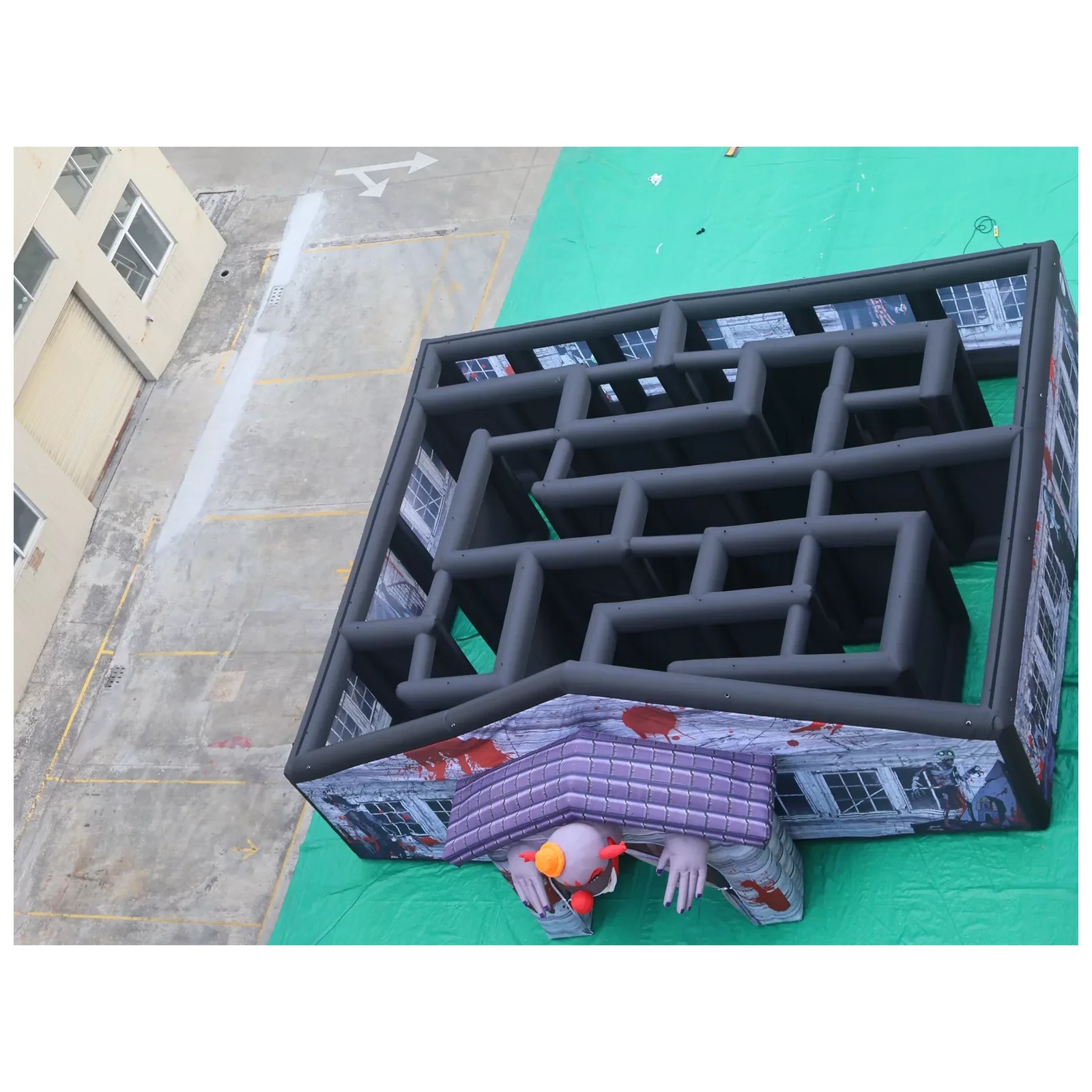 Kids Outdoor Venues - Büyük Gri Kaplamalı Şişme Labirent 10X10m